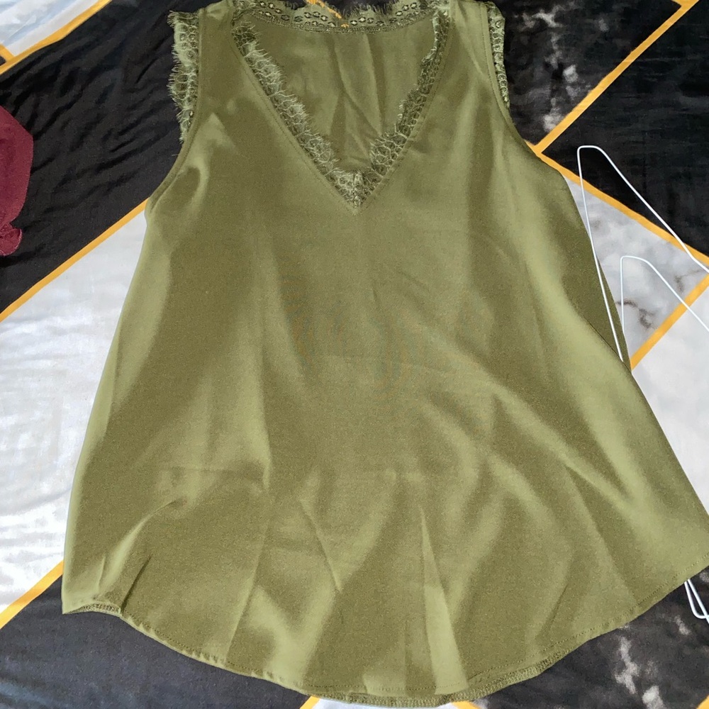 Lace neckline Blouse